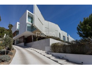 Duplex Apartment With Stunning Sea View