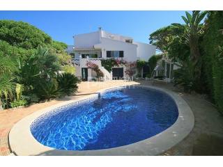 3 Bedroom Apartment With Sea Views