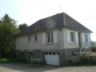 Nice Trad House with Outbuilding
