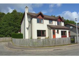 16 Morlich Place, Aviemore