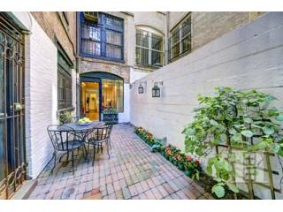 2 bedroom Apartment For Sale: 35..