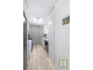 1 bedroom Apartment For Sale: 322 WEST..