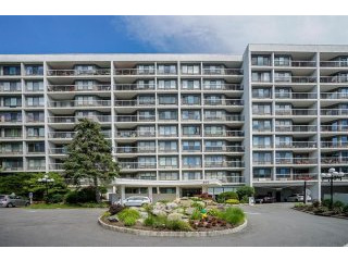 2 bedroom House For Sale: 500 High..