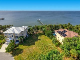 Land For Sale: Jensen Beach, Florida