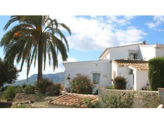 4 Bedroom 2 Bathroom Finca For Sale in..