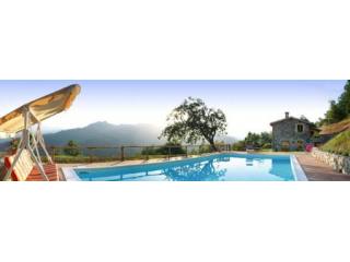 Beautifully Restored Barn With Pool