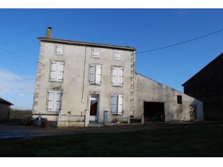 Grand property close to Ruffec with..