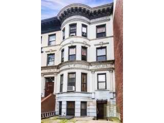 6 bedroom Town House For Sale: 1308..