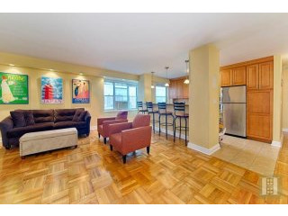 1 bedroom Apartment For Sale: 573 GRAND..