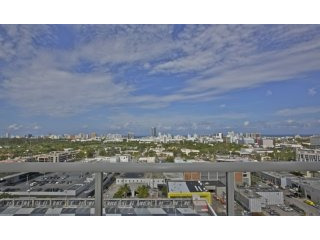 1 bedroom Flat For Sale: 1800 SUNSET..