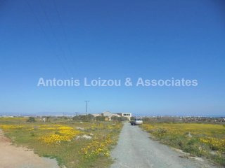 11,372 m2 Residential Land in Deryneia
