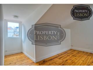 Fully Renovated T2 Lisbon Apartment in..
