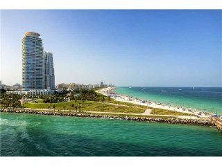 2 bedroom Flat For Sale: 100 S POINTE..