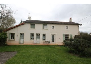 Four Bedroom House Close To Popular..