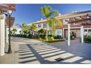3 Bedrooms - Townhouse - Malaga - For..