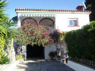 3 bedroom, 2 bathroom Finca/Country..