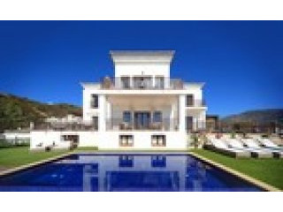 4 Bedrooms - Villa - Malaga - For Sale