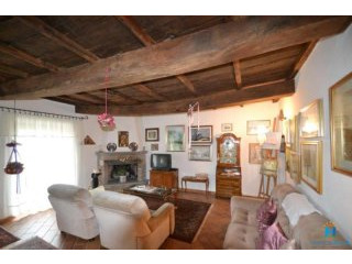 Renovated apartment in medieval hamlet