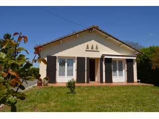 Modern 4-bed village property