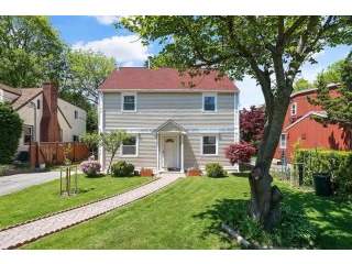 5 bedroom House For Sale: 18 Keystone..