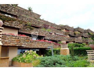 Exclusive Apartment On The Frontline In..