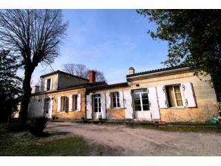5 bedroom Character For Sale: 33600..