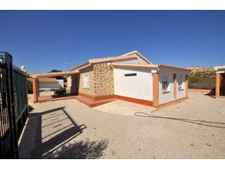 Casa Jutta - 3 Bed Villa in Gated..