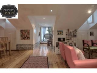Remodeled 4 Bedroom Lisbon Apartment..