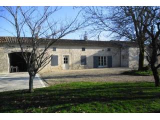 Beautiful longère with large garden and..