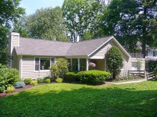 3 bedroom House For Sale: 38 Sunset..