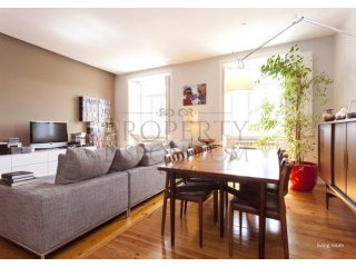 4 Bed full river views, communal..