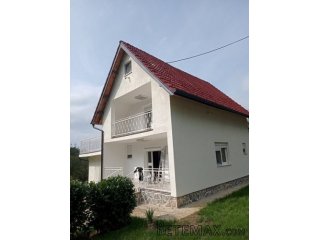 Stambeni -vikend objekat Pozega-Drazinovici
