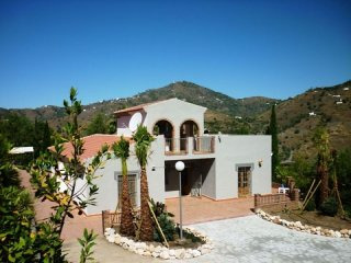 2 bedroom, 2 bathroom Finca/Country..