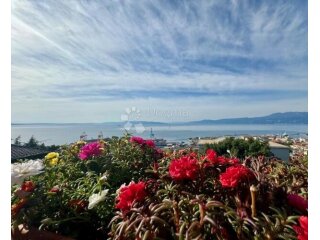 KUĆA I POGLED NA KVARNER SA VRHA TRSATA
