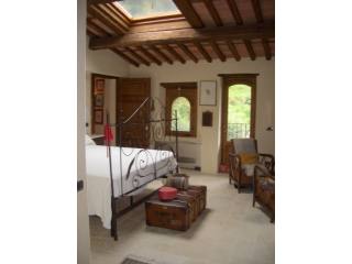 Country/farmhouse - For Sale - North of..