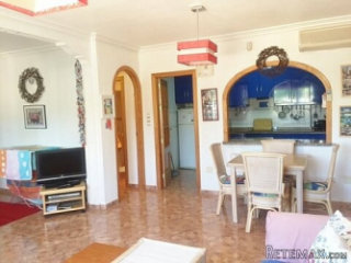 3 Bed Townhouse Overlooking the Pool in..