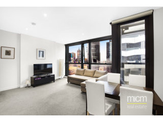 Fantastic City Living in Fulton Lane!