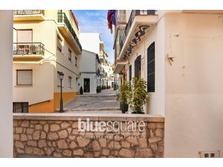 Renovated 3 bedroom village apartment