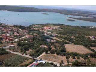 Istra,Medulin građevinsko zemljšte idealno za trgovački cent