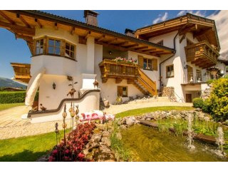 Alpine Luxury In Going, Directly At The..