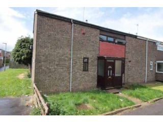 3 bedroom, End Of Terrace House house..