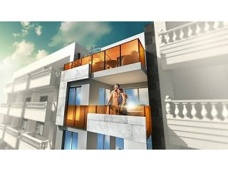 2 BED PENTHOUSE APT - 50 METRES FROM LA..