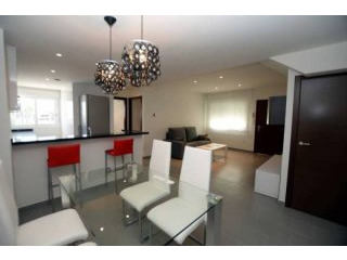 3 Bedroom 3 Bathroom Villa In..