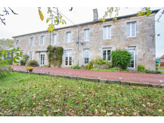 Spacious Longere With Country Views..