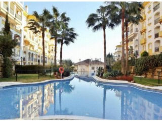Apartment For Sale In Golden Mile..
