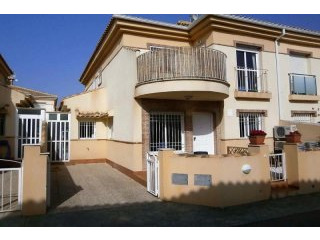 3 bedroom corner property with communal..