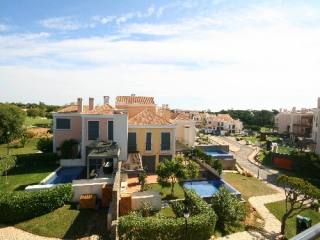 LUXURY and MODERN 2 BEDROOM APARTMENT..