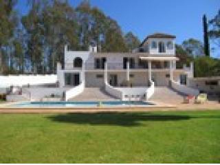 4 Bedrooms - Villa - Malaga - For Sale