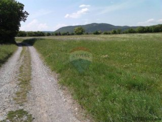 Grobnik 1341 m2