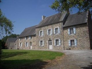 Maison / Villa - Demeure Gouville Sur..